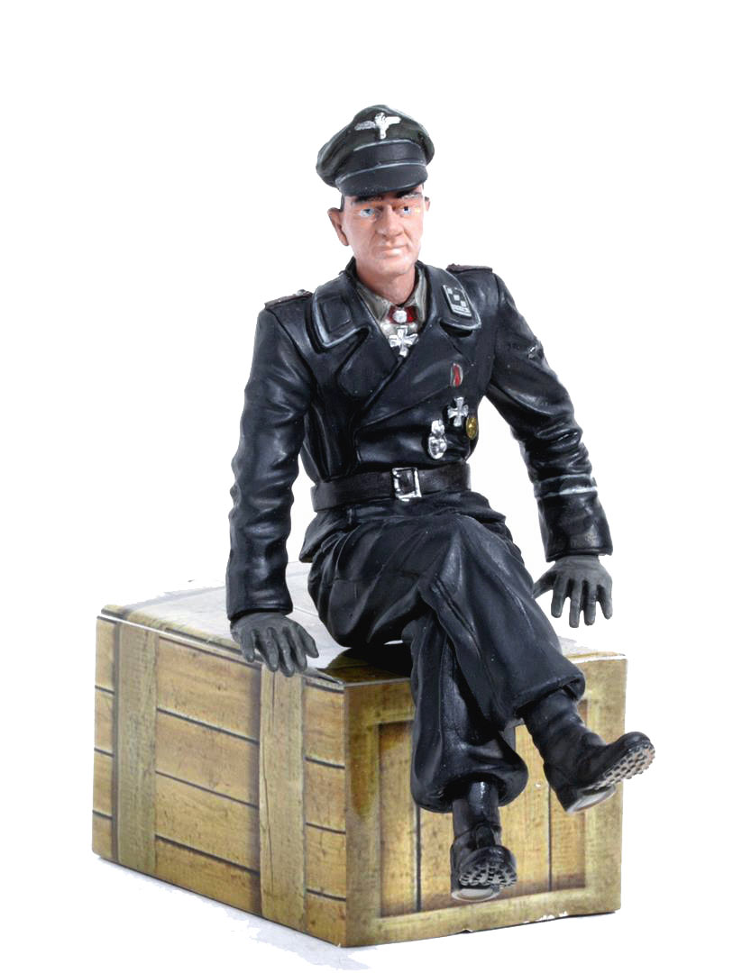 Hauptsturmführer M-Wittmann - 1/16 Figur Hauptmann Michael Wittmann sitzend