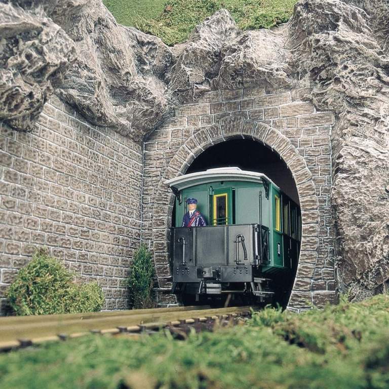 2 Tunnelportale