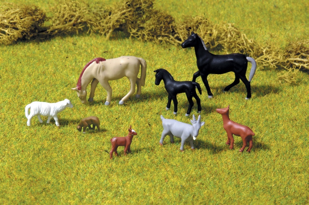 Figurenset Kühe und Pferde 8- - Figurenset Haustiere 8-teilig