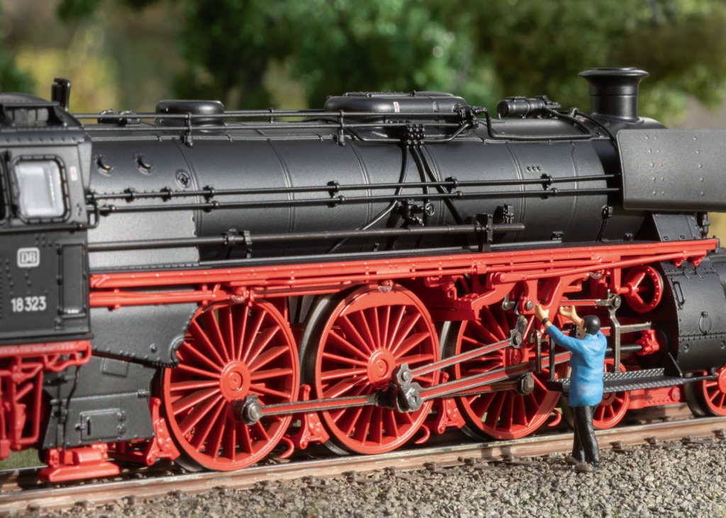 Dampflok 18 323 DB - Dampflokomotive 18 323