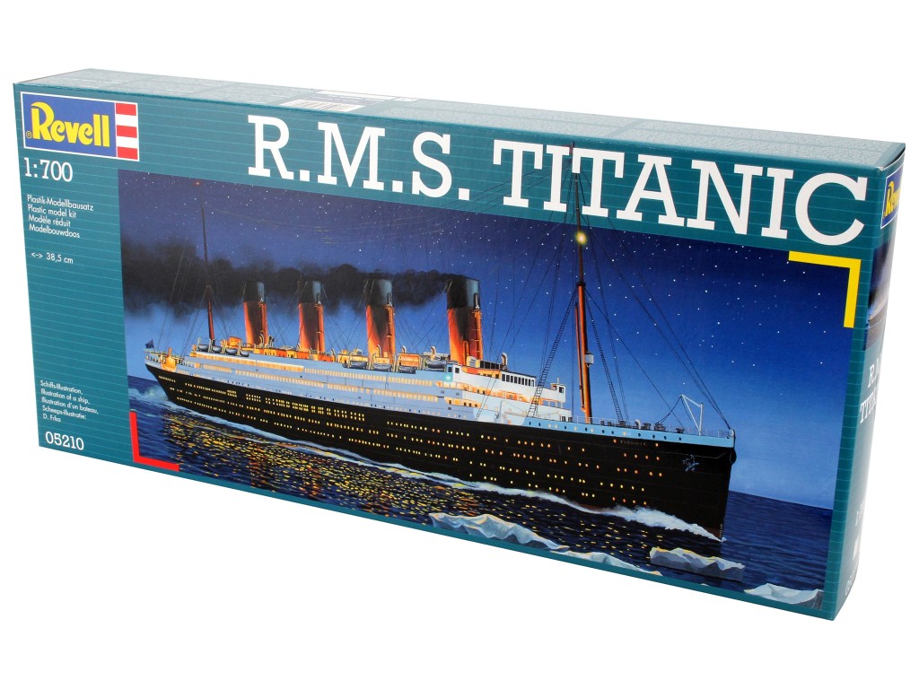 R.M.S. Titanic - R.M.S. TITANIC 1:700