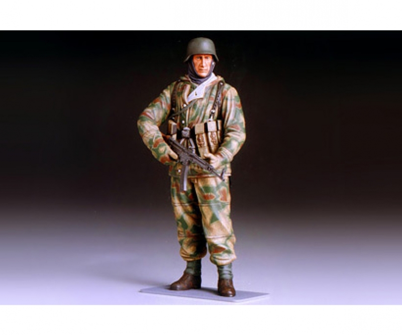 Ger.Infantry Winter - 1:16 Figur Dt. Infant.Soldat Winter