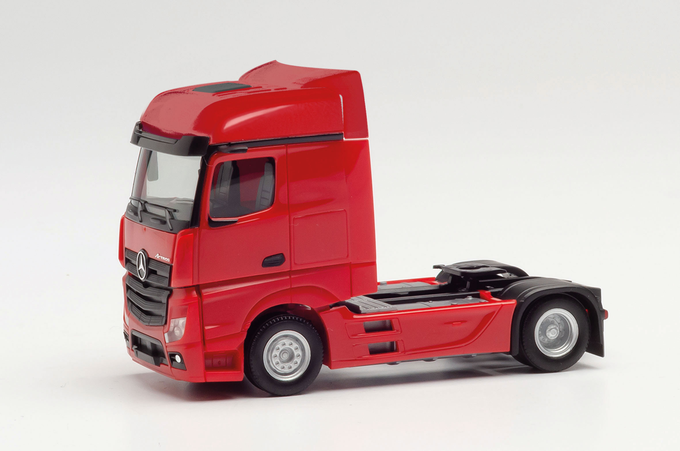 MB Actros BS 18 ZM, rot