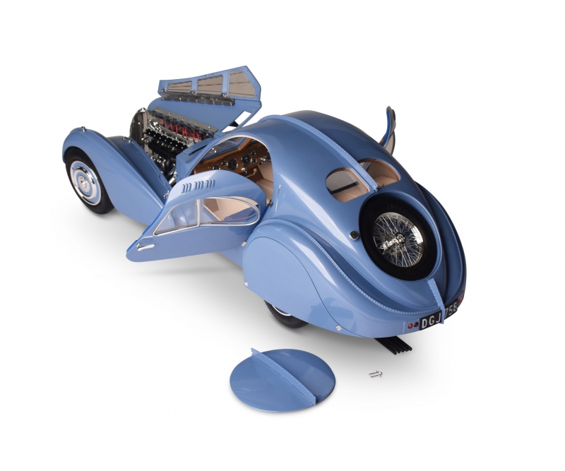 1:8 IXO Bugatti 57 SC - 1:8 IXO Bugatti 57 SC