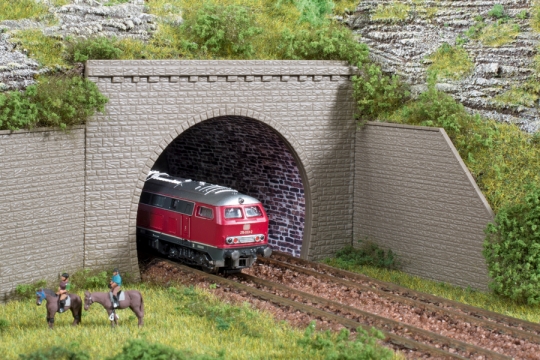 Tunnelportale zweigleisig - Tunnelportale zweigleisig